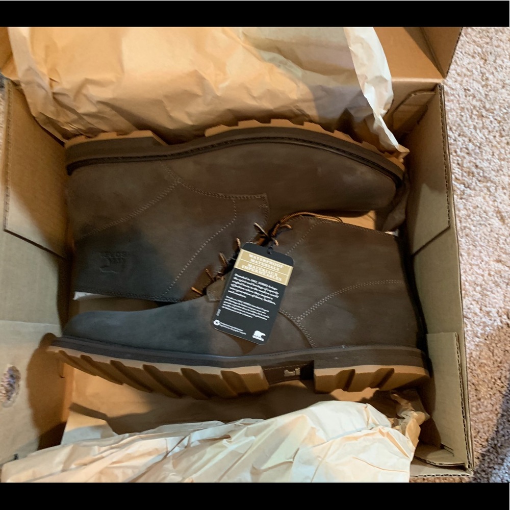 15 Sorel chukka boot